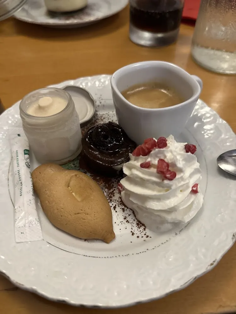 Le Café Gourmand